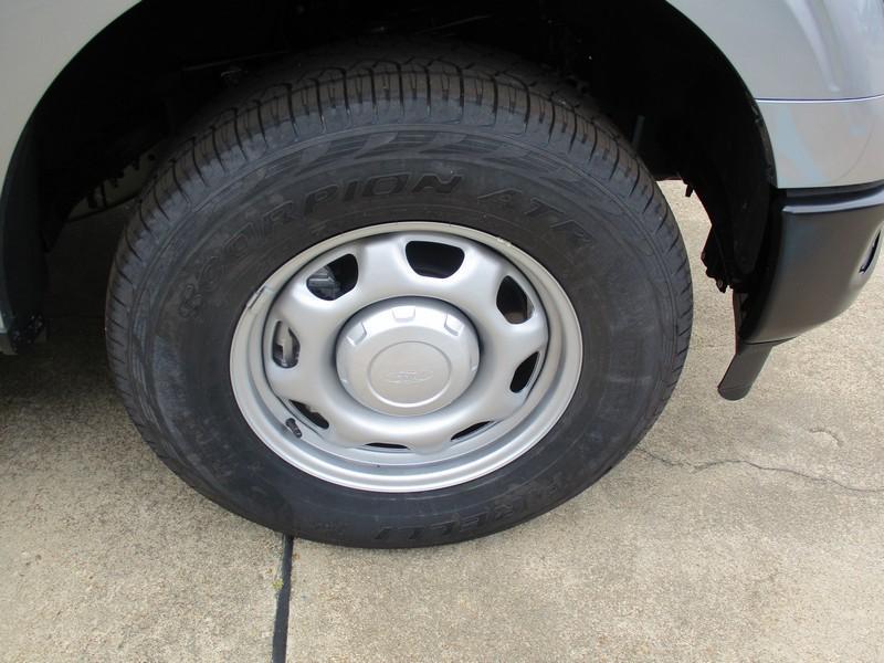 Ford F-150 XL SuperCrew 4WD 2026