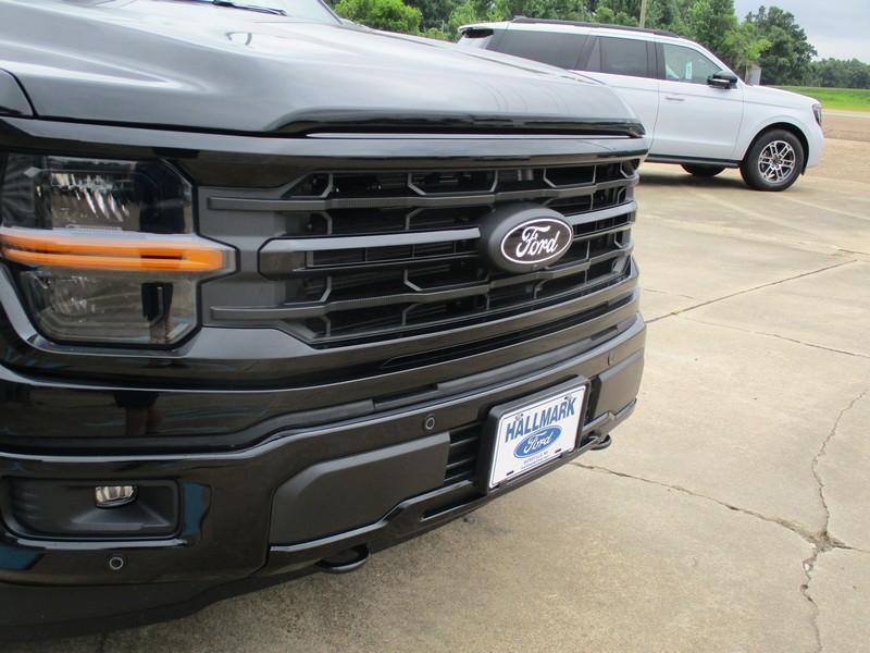 Ford F-150 XLT SuperCrew 4WD 2026