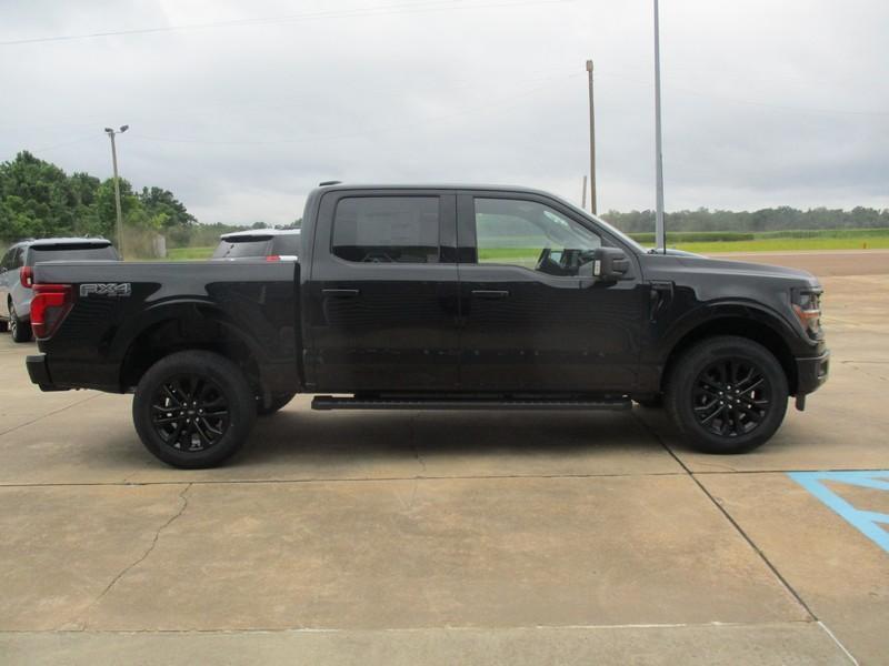 Ford F-150 XLT SuperCrew 4WD 2026
