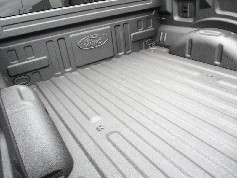 Ford F-150 XLT SuperCrew 4WD 2026