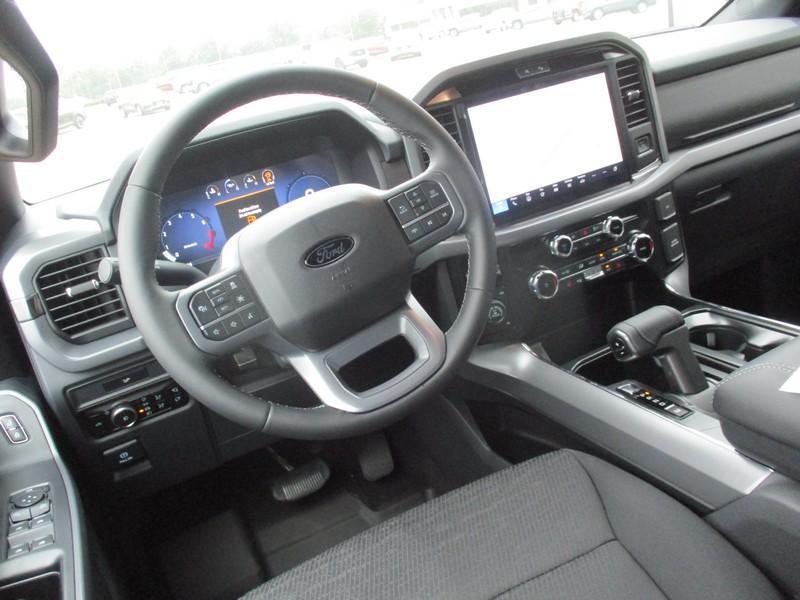 Ford F-150 XLT SuperCrew 4WD 2026