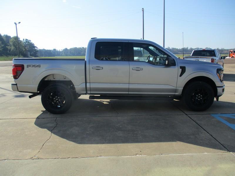 Ford F-150 XLT SuperCrew 4WD 2026
