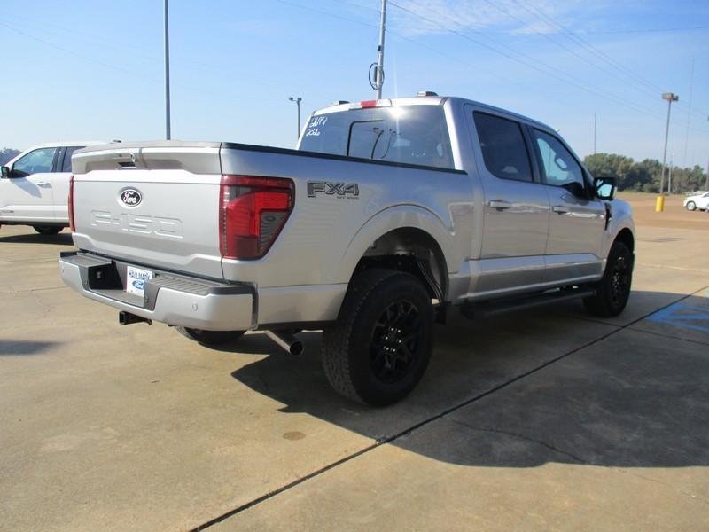 Ford F-150 XLT SuperCrew 4WD 2026