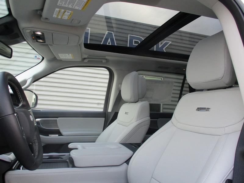 Ford Expedition MAX Platinum 2027