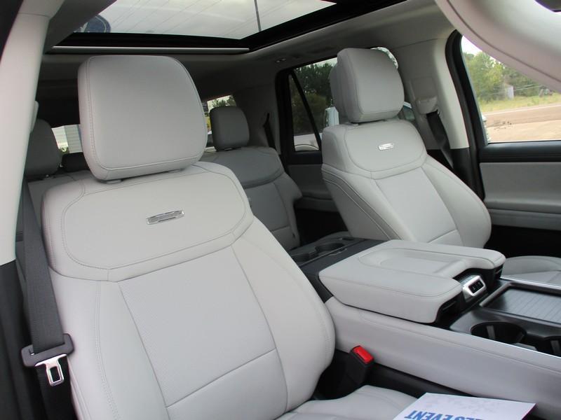 Ford Expedition MAX Platinum 2027