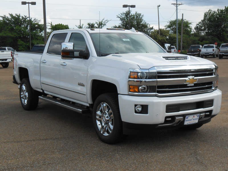 New 2019 Chevrolet Silverado 2500HD High Country Crew Cab Short Box 4WD for Sale in Batesville