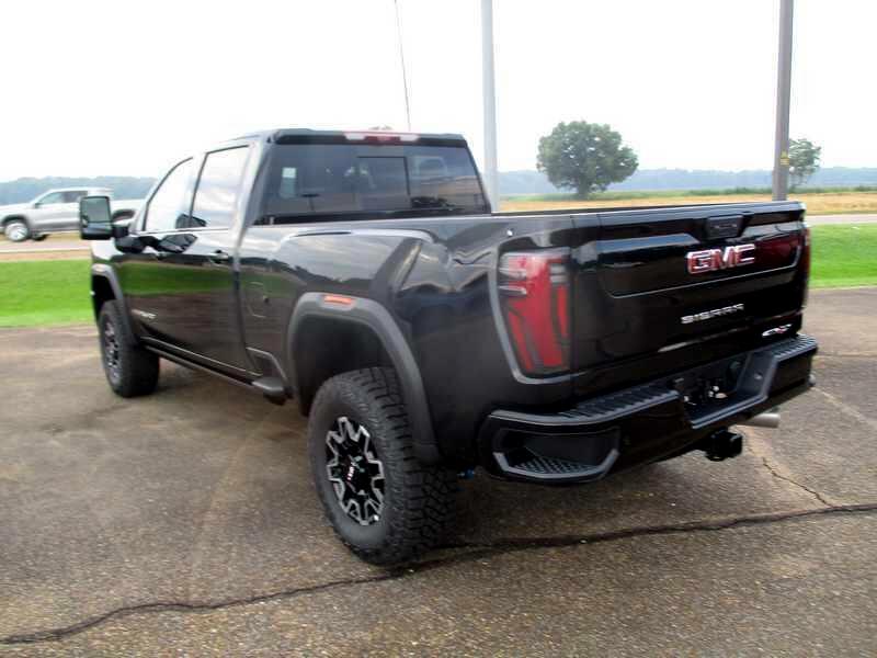 2025 Gmc Sierra HD AT4X photo 3