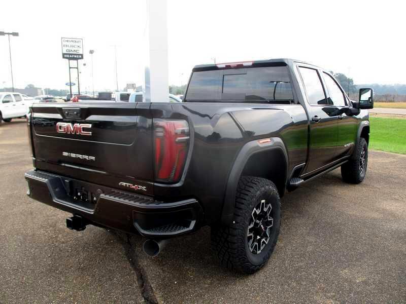 2025 Gmc Sierra HD AT4X photo 4