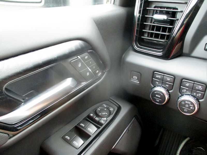 2025 Gmc Sierra HD AT4X photo 17