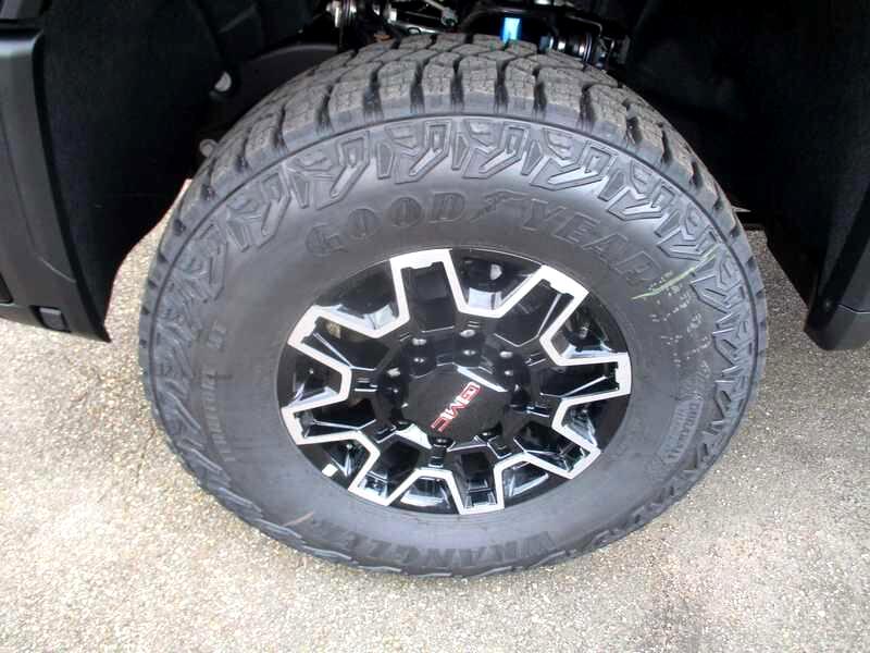 2025 Gmc Sierra HD AT4X photo 24