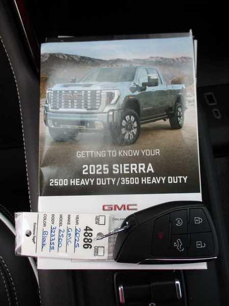 2025 Gmc Sierra HD AT4X photo 27
