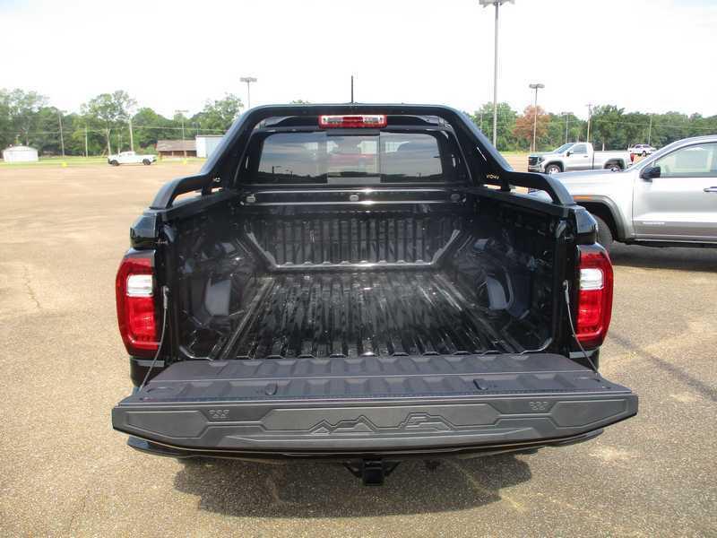 GMC Canyon AT4 Crew Cab 4WD 2025 GMC Canyon AT4 Crew Cab 4WD 2025