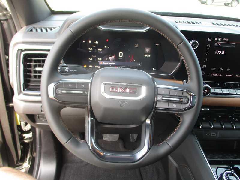 GMC Canyon AT4 Crew Cab 4WD 2025 GMC Canyon AT4 Crew Cab 4WD 2025