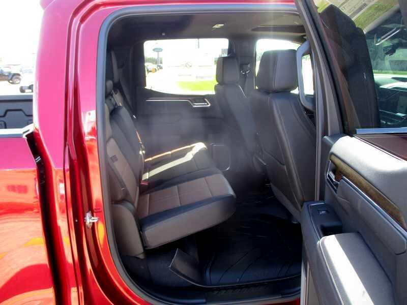 Chevrolet Silverado 1500 High Country Crew Cab 4WD 2025 Chevrolet Silverado 1500 High Country Crew Cab 4WD 2025