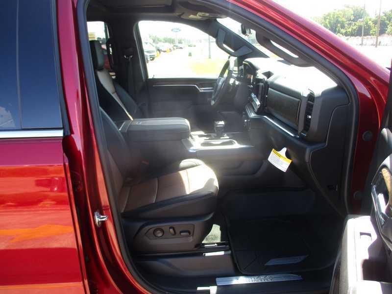 Chevrolet Silverado 1500 High Country Crew Cab 4WD 2025 Chevrolet Silverado 1500 High Country Crew Cab 4WD 2025