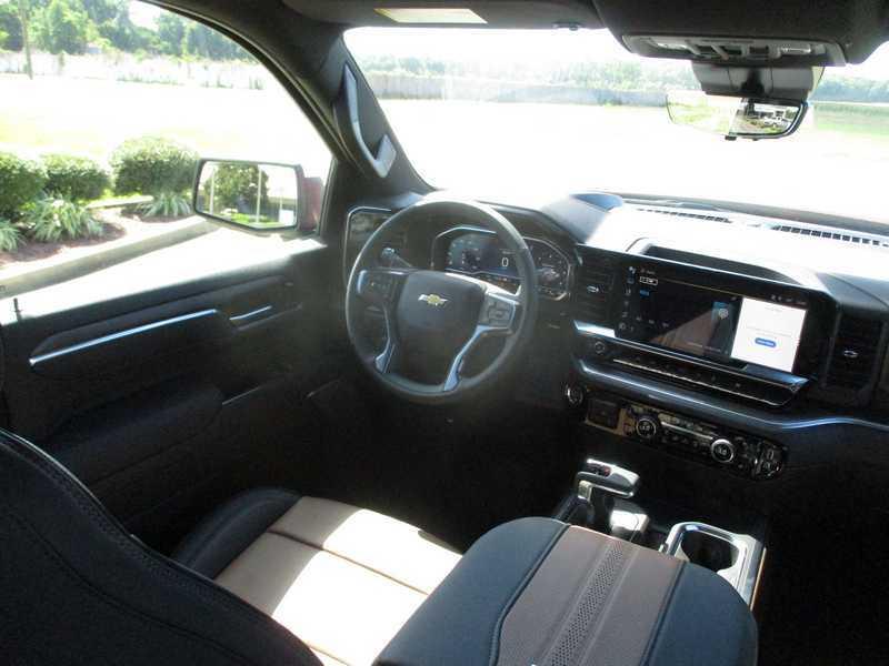 Chevrolet Silverado 1500 High Country Crew Cab 4WD 2025 Chevrolet Silverado 1500 High Country Crew Cab 4WD 2025