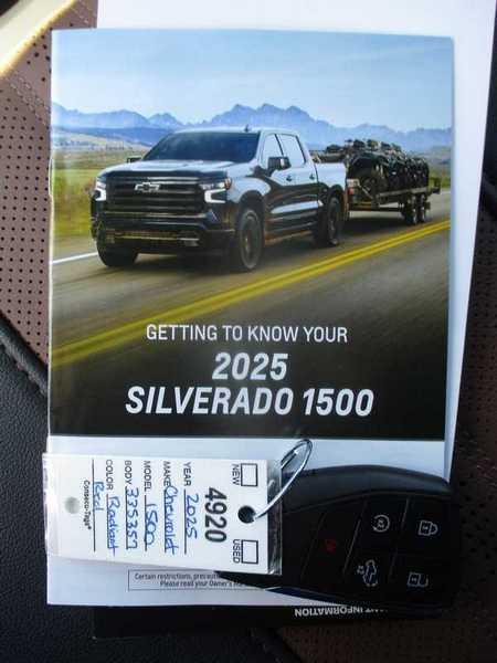 Chevrolet Silverado 1500 High Country Crew Cab 4WD 2025 Chevrolet Silverado 1500 High Country Crew Cab 4WD 2025