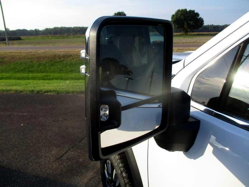GMC Sierra 2500HD Denali Crew Cab 4WD SB 2025 GMC Sierra 2500HD Denali Crew Cab 4WD SB 2025