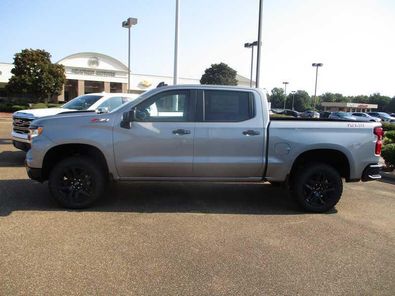 Chevrolet Silverado 1500 Trail Boss LT Crew Cab 4WD 2025 Chevrolet Silverado 1500 Trail Boss LT Crew Cab 4WD 2025