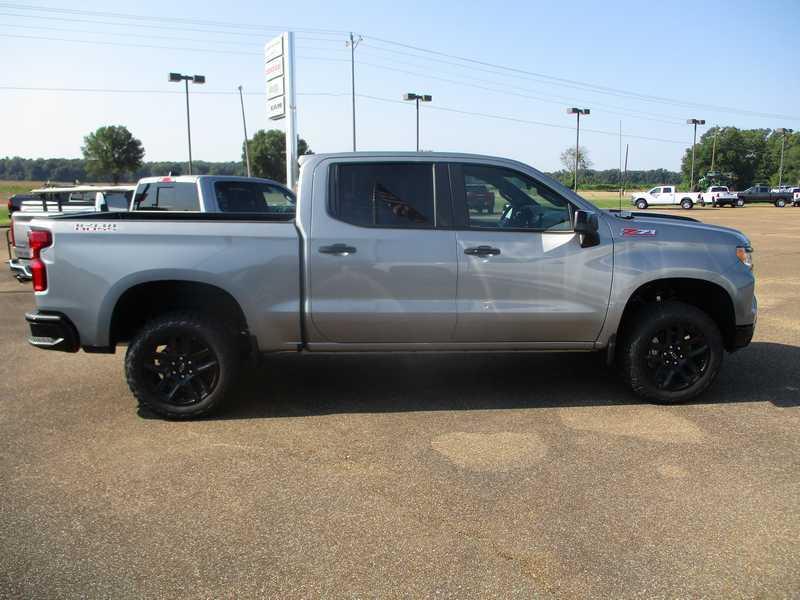 Chevrolet Silverado 1500 Trail Boss LT Crew Cab 4WD 2025 Chevrolet Silverado 1500 Trail Boss LT Crew Cab 4WD 2025