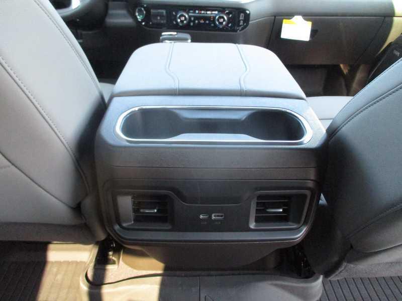 Chevrolet Silverado 1500 Trail Boss LT Crew Cab 4WD 2025 Chevrolet Silverado 1500 Trail Boss LT Crew Cab 4WD 2025