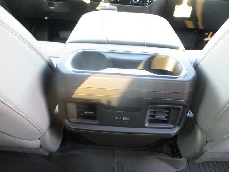 Chevrolet Silverado 1500 Trail Boss LT Crew Cab 4WD 2025 Chevrolet Silverado 1500 Trail Boss LT Crew Cab 4WD 2025