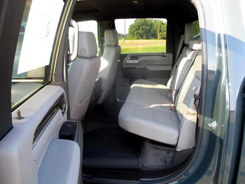 Chevrolet Silverado 2500HD LT Crew Cab Long Box 4WD 2025 Chevrolet Silverado 2500HD LT Crew Cab Long Box 4WD 2025