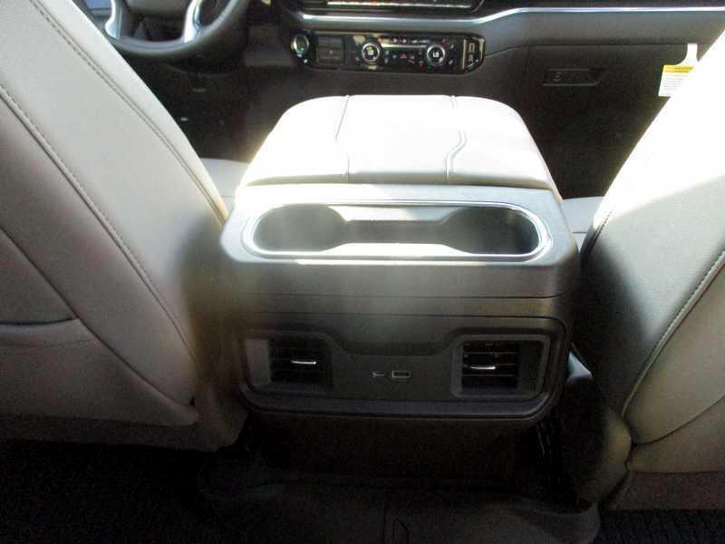Chevrolet Silverado 2500HD LT Crew Cab Long Box 4WD 2025 Chevrolet Silverado 2500HD LT Crew Cab Long Box 4WD 2025
