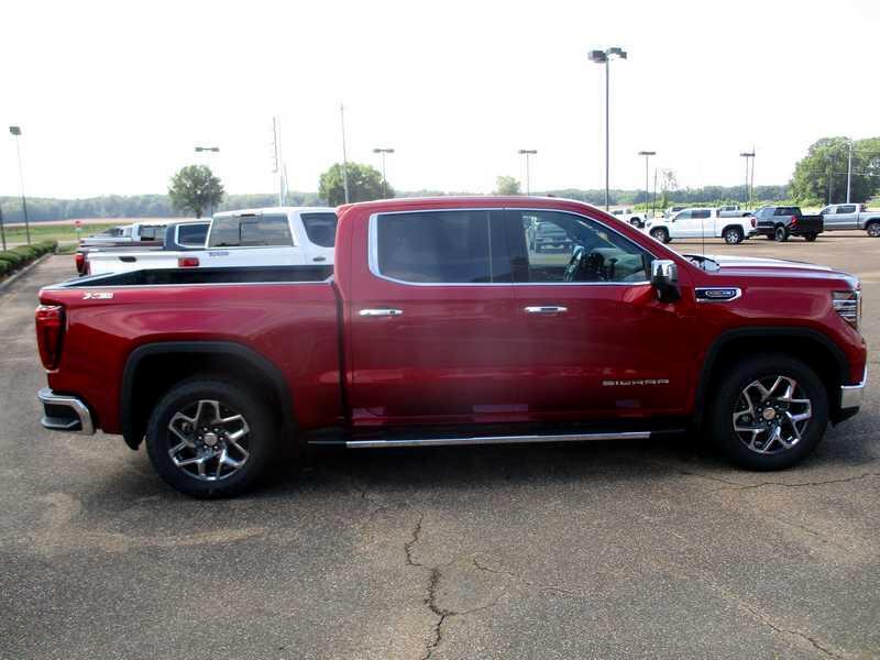 GMC Sierra 1500 SLT Crew Cab 4WD 2026 GMC Sierra 1500 SLT Crew Cab 4WD 2026