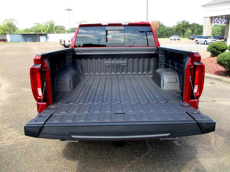 GMC Sierra 1500 SLT Crew Cab 4WD 2026 GMC Sierra 1500 SLT Crew Cab 4WD 2026