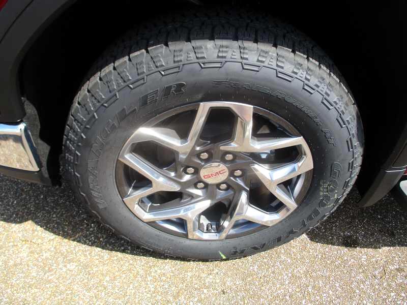 GMC Sierra 1500 SLT Crew Cab 4WD 2026 GMC Sierra 1500 SLT Crew Cab 4WD 2026