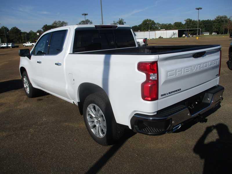 Chevrolet Silverado 1500 LTZ Crew Cab 4WD 2026 Chevrolet Silverado 1500 LTZ Crew Cab 4WD 2026