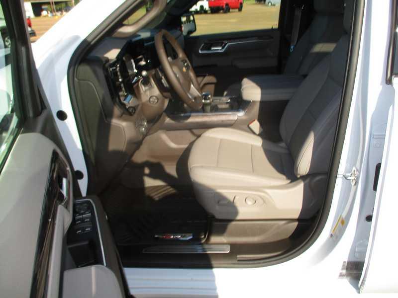 Chevrolet Silverado 1500 LTZ Crew Cab 4WD 2026 Chevrolet Silverado 1500 LTZ Crew Cab 4WD 2026