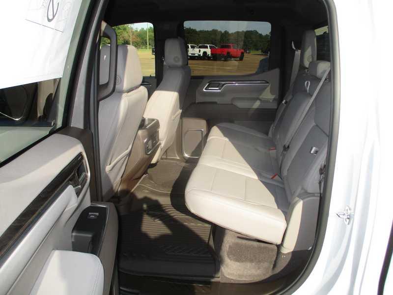 Chevrolet Silverado 1500 LTZ Crew Cab 4WD 2026 Chevrolet Silverado 1500 LTZ Crew Cab 4WD 2026