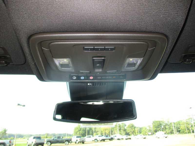 Chevrolet Silverado 1500 LTZ Crew Cab 4WD 2026 Chevrolet Silverado 1500 LTZ Crew Cab 4WD 2026