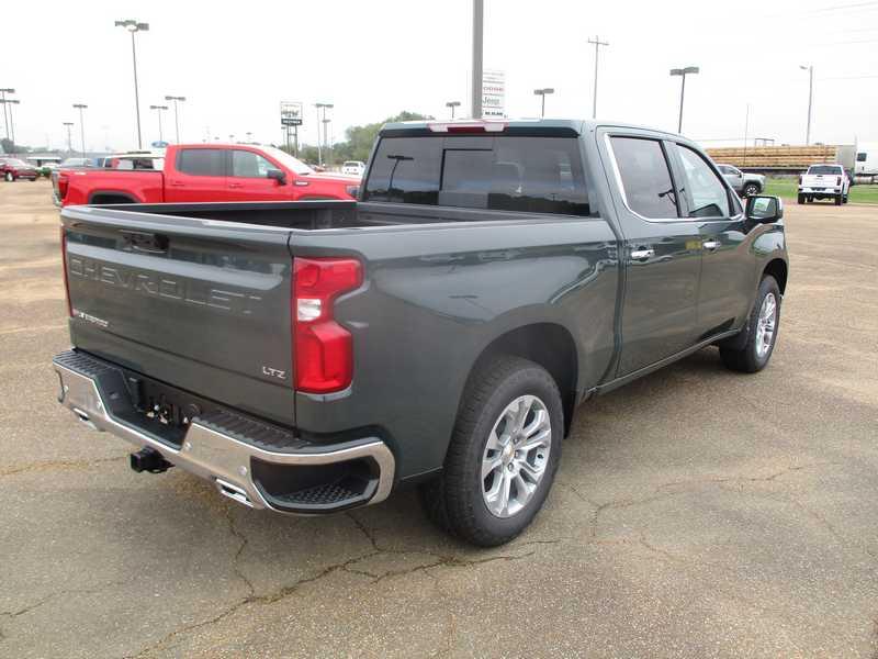 Chevrolet Silverado 1500 LTZ Crew Cab 4WD 2026 Chevrolet Silverado 1500 LTZ Crew Cab 4WD 2026
