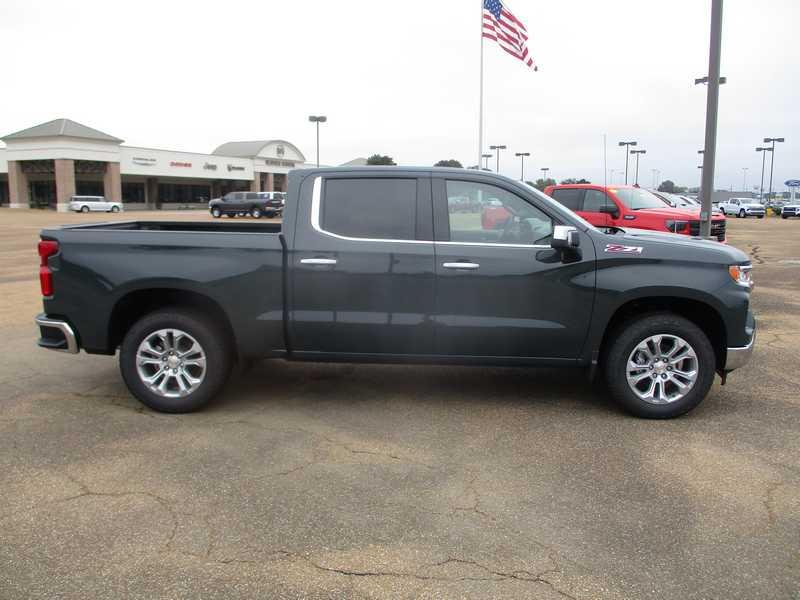 Chevrolet Silverado 1500 LTZ Crew Cab 4WD 2026 Chevrolet Silverado 1500 LTZ Crew Cab 4WD 2026
