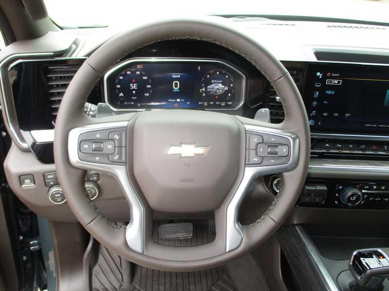 Chevrolet Silverado 1500 LTZ Crew Cab 4WD 2026 Chevrolet Silverado 1500 LTZ Crew Cab 4WD 2026