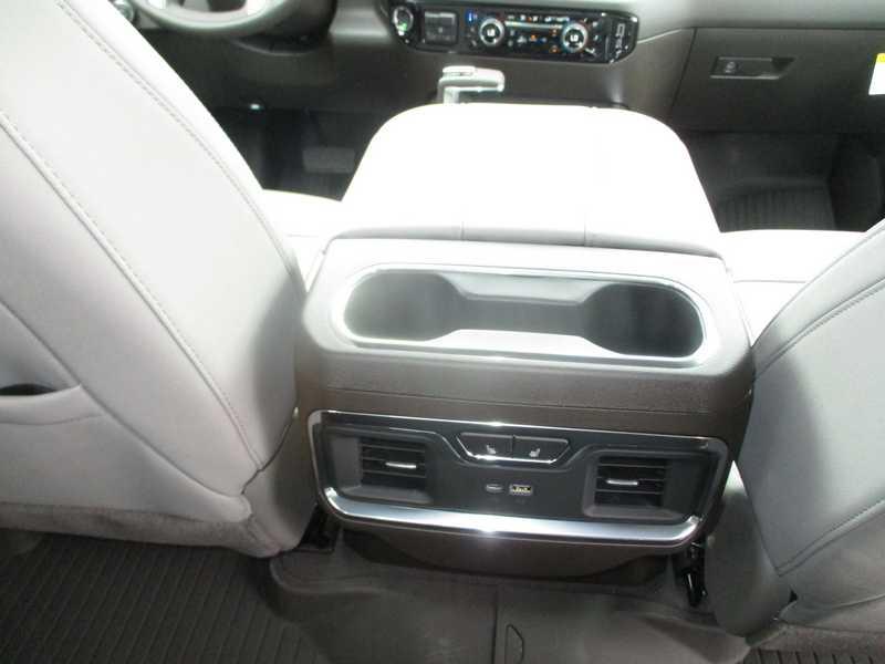 Chevrolet Silverado 1500 LTZ Crew Cab 4WD 2026 Chevrolet Silverado 1500 LTZ Crew Cab 4WD 2026