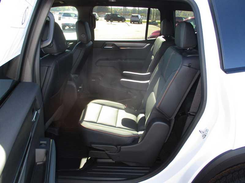 GMC Acadia AT4 AWD 2026 GMC Acadia AT4 AWD 2026