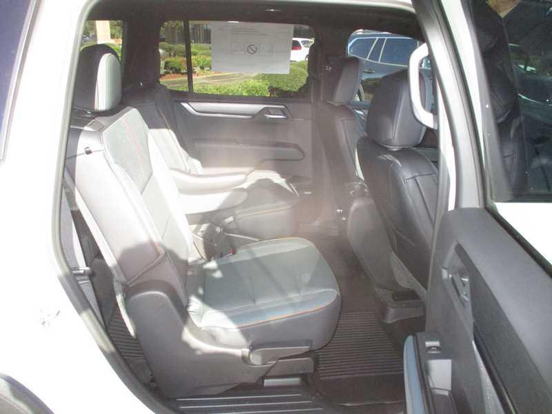 GMC Acadia AT4 AWD 2026 GMC Acadia AT4 AWD 2026