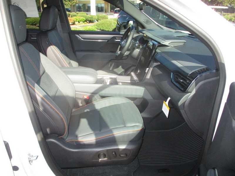 GMC Acadia AT4 AWD 2026 GMC Acadia AT4 AWD 2026