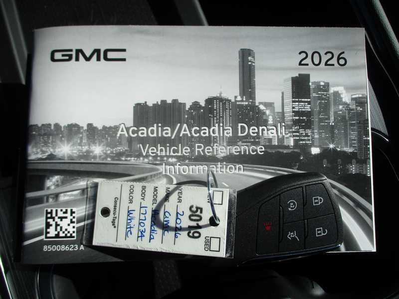 GMC Acadia AT4 AWD 2026 GMC Acadia AT4 AWD 2026
