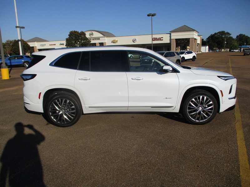 Buick Enclave Avenir FWD 2026 Buick Enclave Avenir FWD 2026
