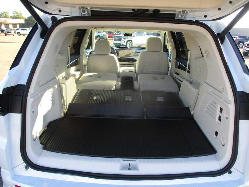 Buick Enclave Avenir FWD 2026 Buick Enclave Avenir FWD 2026