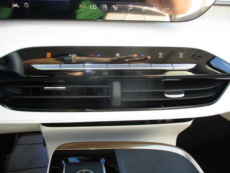 Buick Enclave Avenir FWD 2026 Buick Enclave Avenir FWD 2026