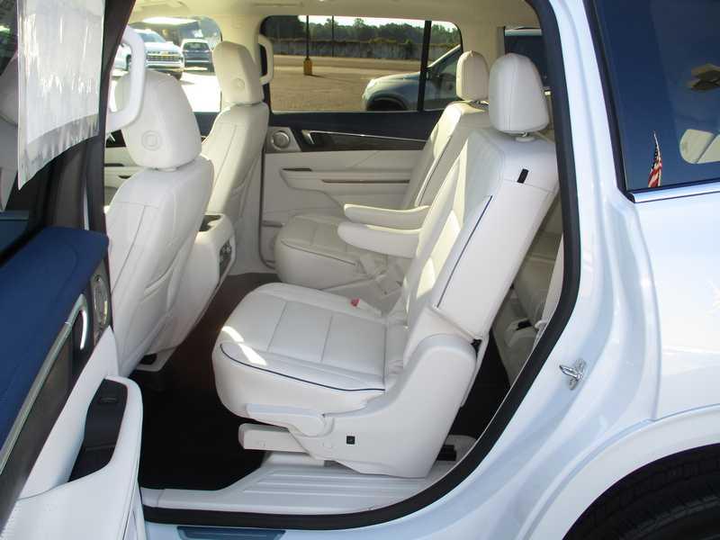Buick Enclave Avenir FWD 2026 Buick Enclave Avenir FWD 2026