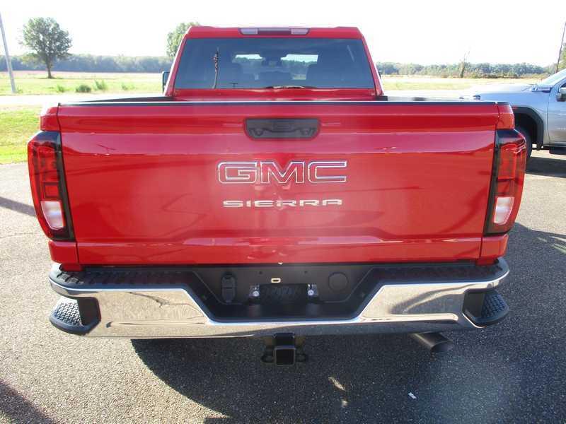GMC Sierra 2500HD Pro Crew Cab 4WD SB 2026 GMC Sierra 2500HD Pro Crew Cab 4WD SB 2026