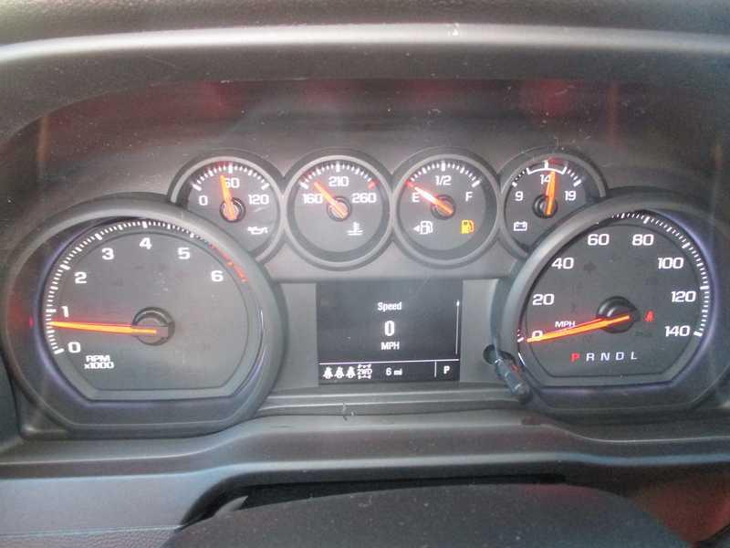 GMC Sierra 2500HD Pro Crew Cab 4WD SB 2026 GMC Sierra 2500HD Pro Crew Cab 4WD SB 2026