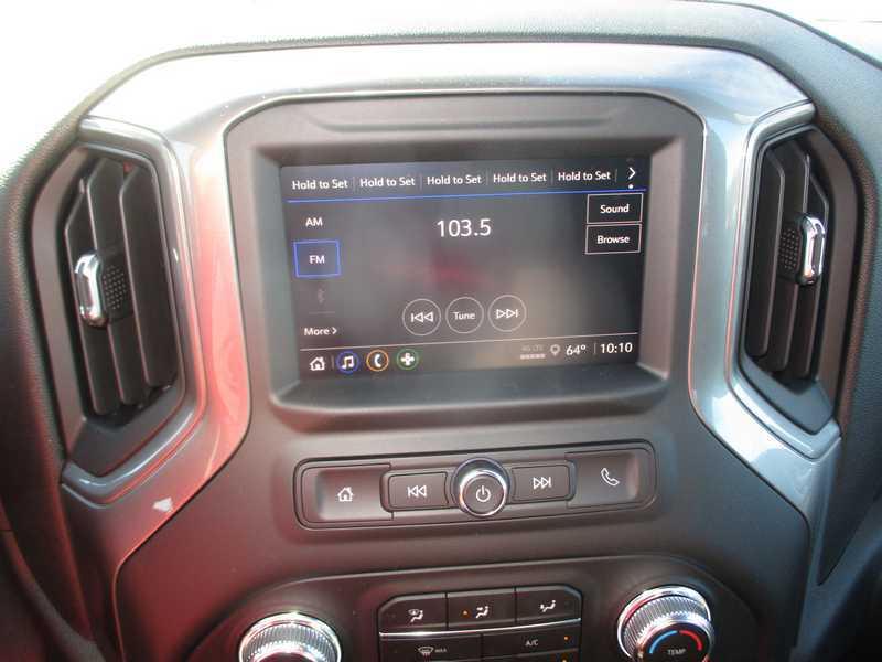GMC Sierra 2500HD Pro Crew Cab 4WD SB 2026 GMC Sierra 2500HD Pro Crew Cab 4WD SB 2026